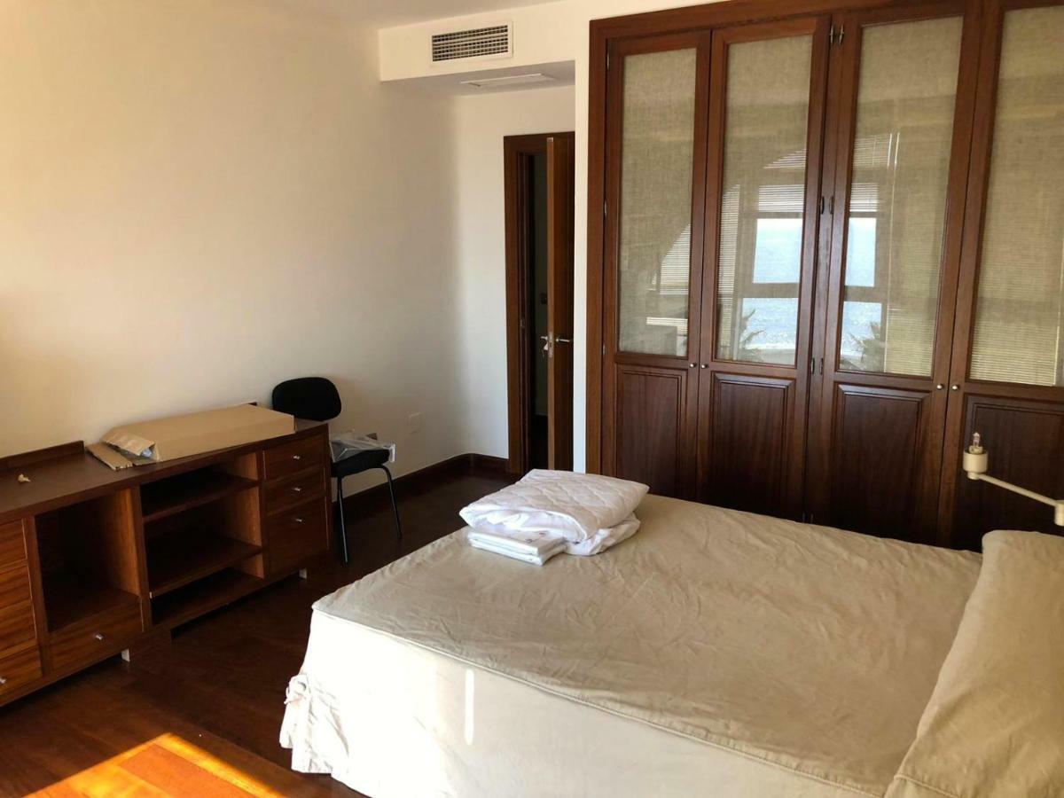 Atico-Duplex Primera Linea De Playa En El Centro De Estepona Eksteriør bilde