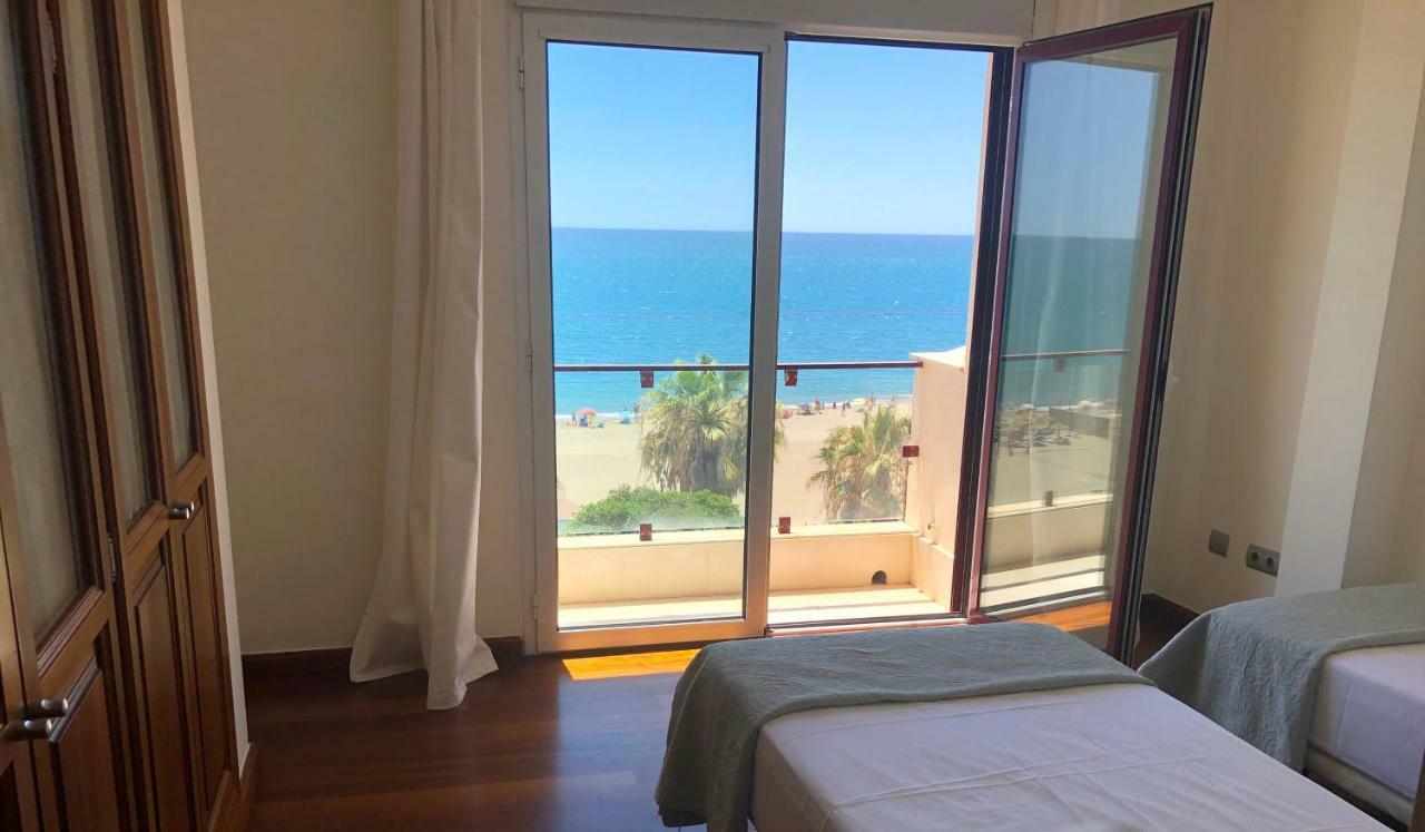 Atico-Duplex Primera Linea De Playa En El Centro De Estepona Eksteriør bilde
